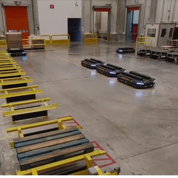 How Autonomous Mobile Robots Help Create a Safer Workplace