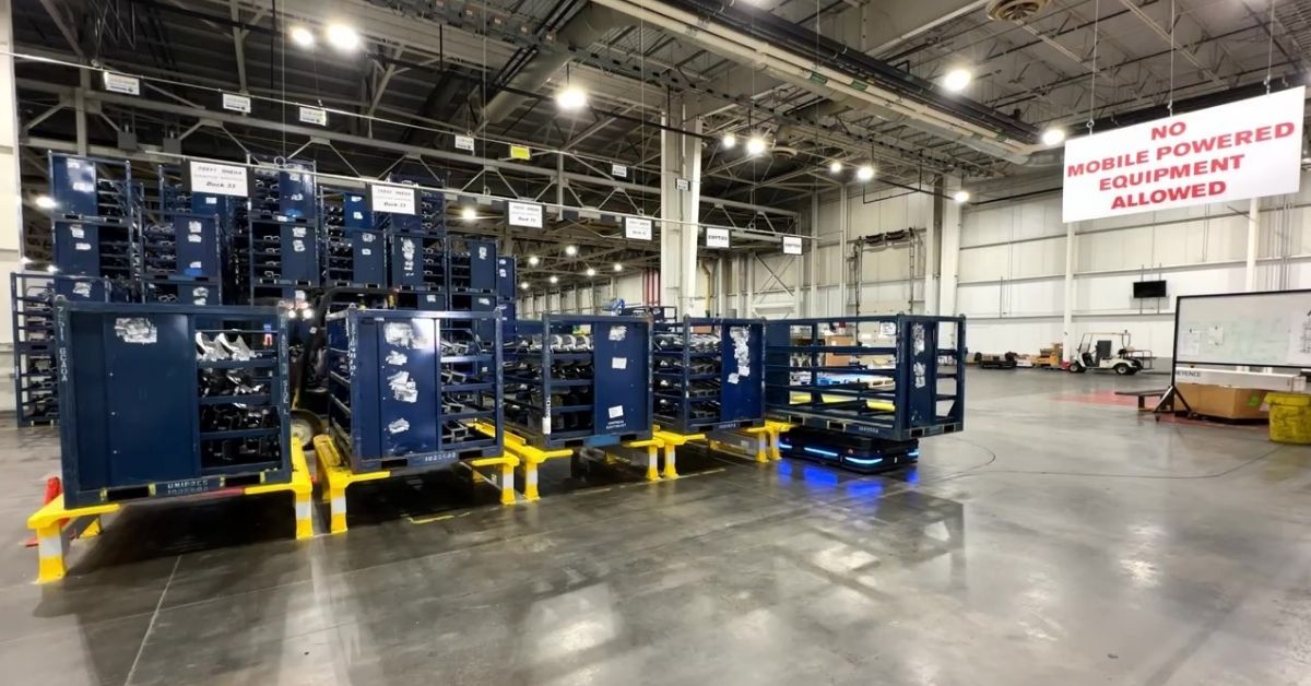 How Autonomous Mobile Robots Help Create a Safer Workplace